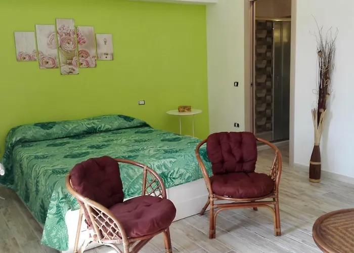 Oda ve Kahvaltı La Perla Del Sud