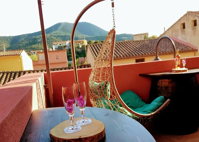 Oda ve Kahvaltı La Perla Del Sud 4*