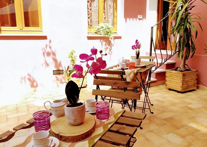 La Perla Del Sud Oda ve Kahvaltı 4*